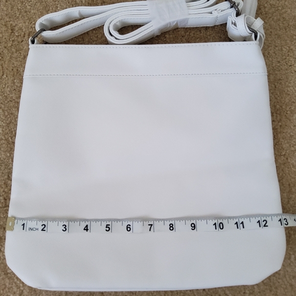 Beauty Brand white purse - Picture 3 of 8